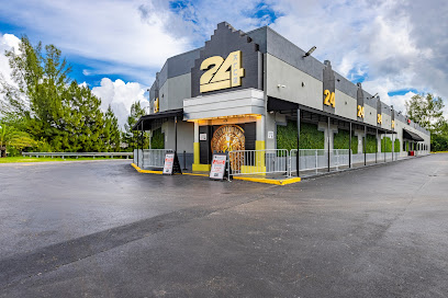 Klub 24, Hialeah