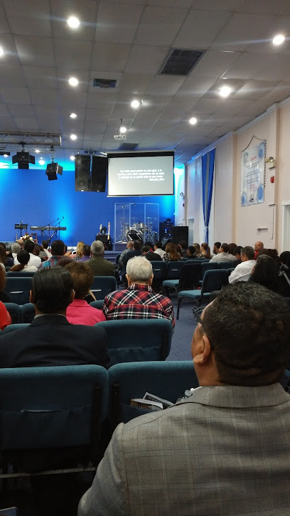 La Roca Firme Comunidad Crist, Hialeah
