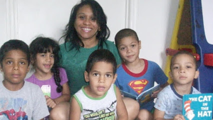 Babysitter Childcare Hialeah 24 Horas